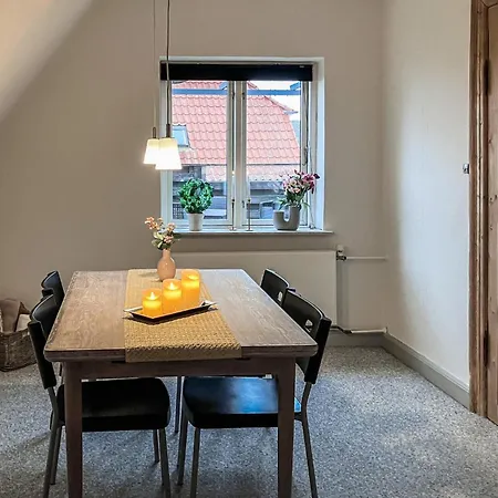 Appartement 1 Bedroom Beautiful In *