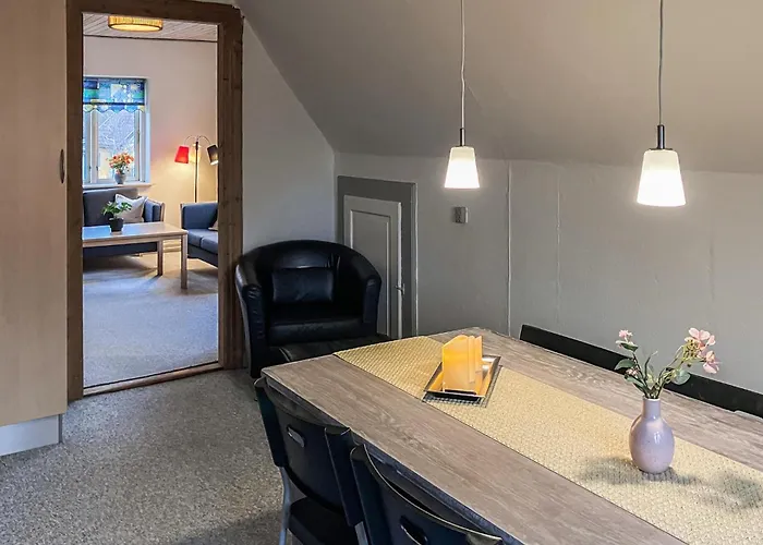 1 Bedroom Beautiful In Appartement *